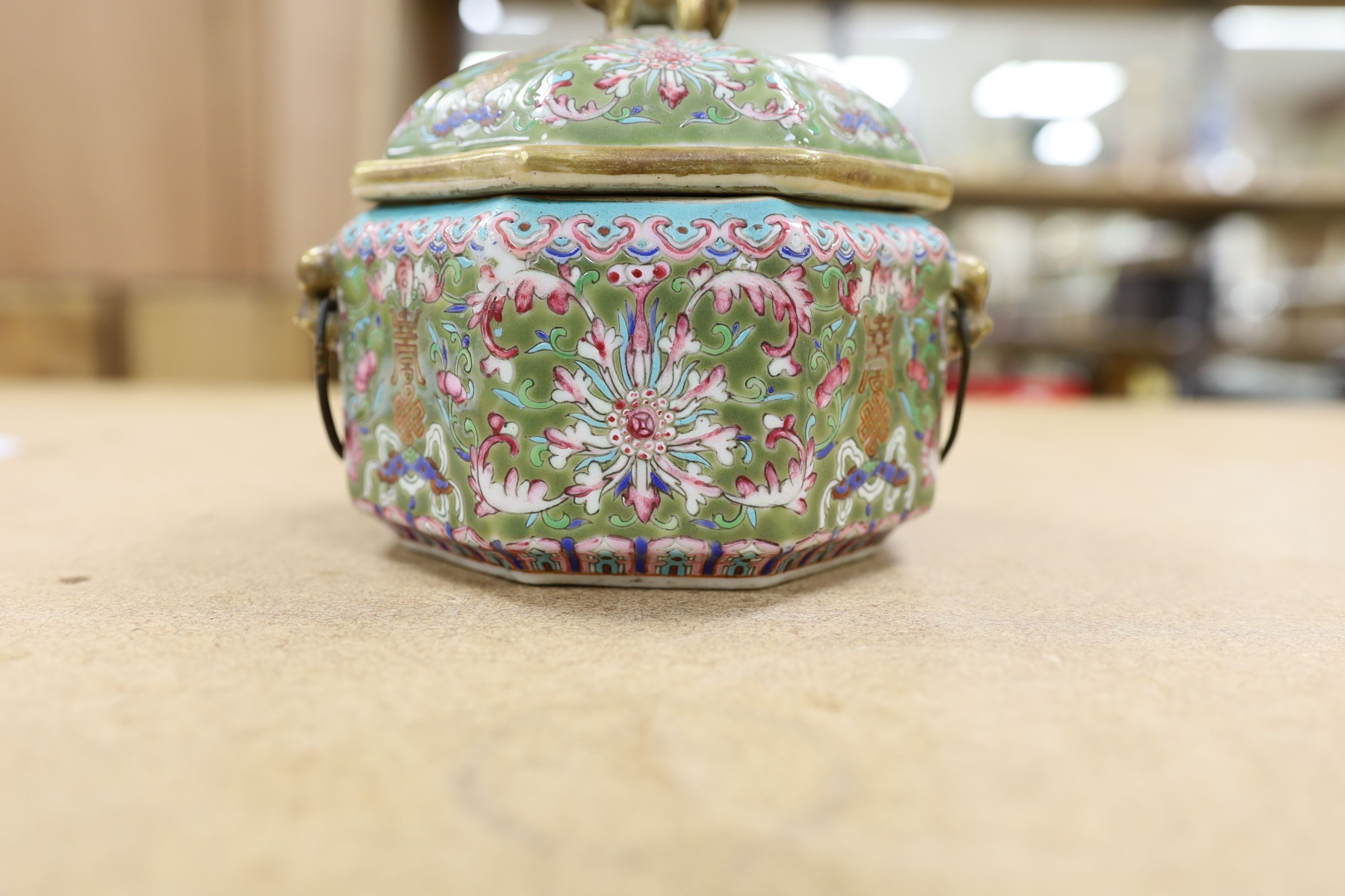 A Chinese sage green ground jar, cover and liner, mid 19th century, 13cm